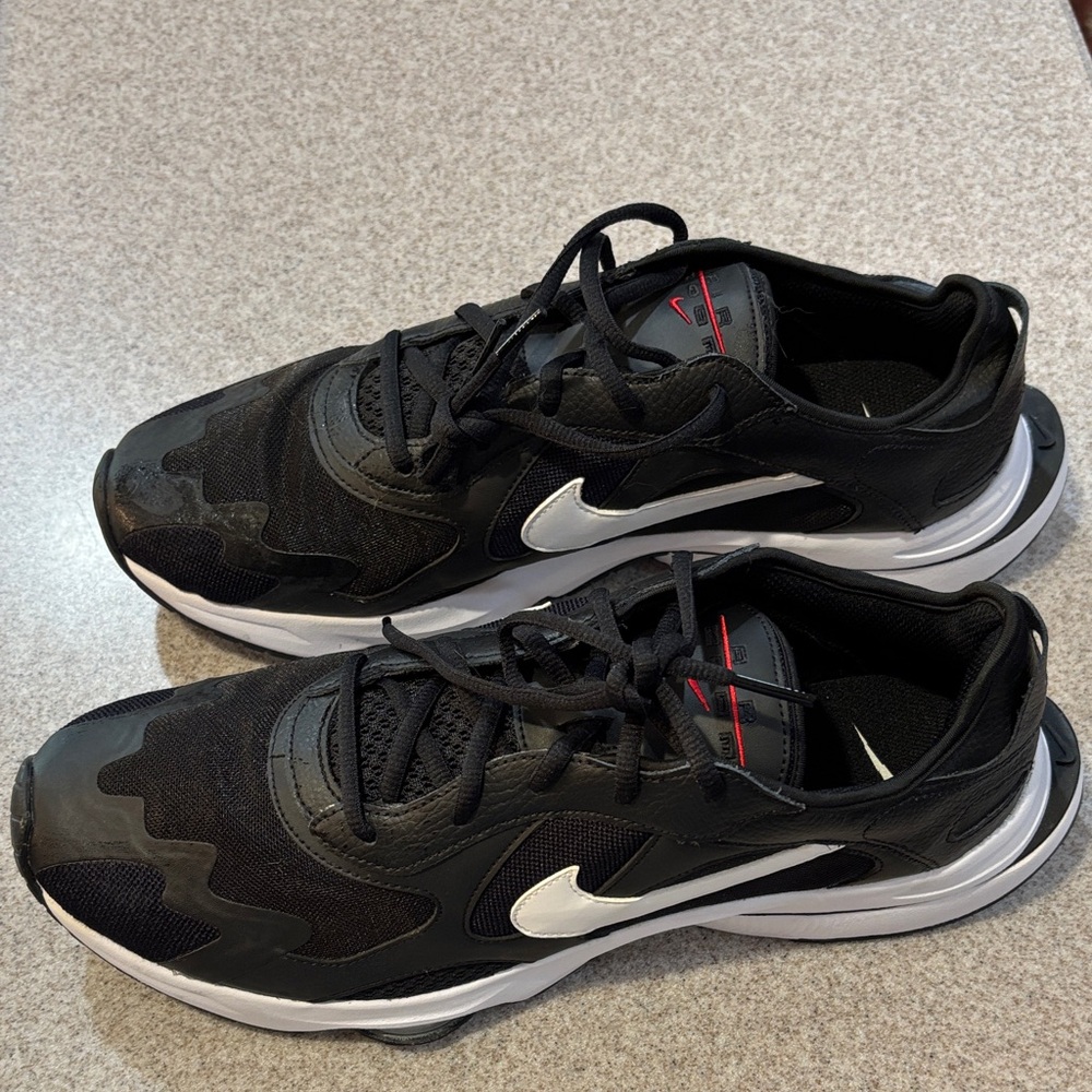 Nike Air Zoom Division Running Shoes Black White Men Size 12 NWOT